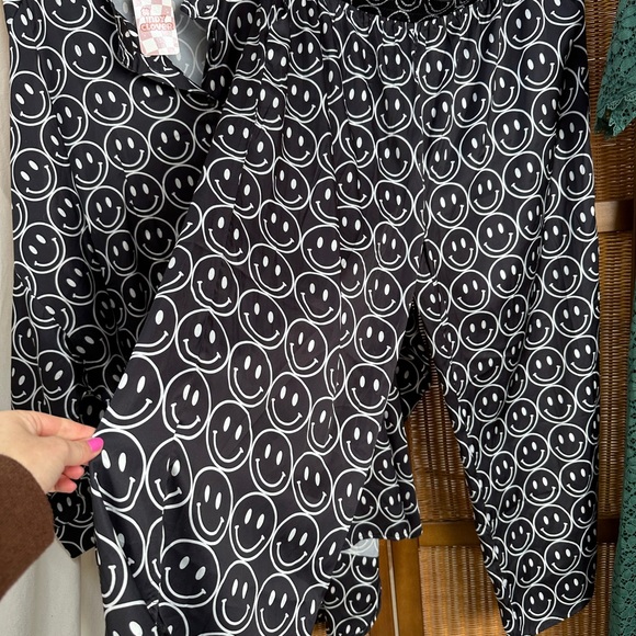 Dresses in LALA Smiley Face Patterned Black and White lounge set - Picture 6 of 7